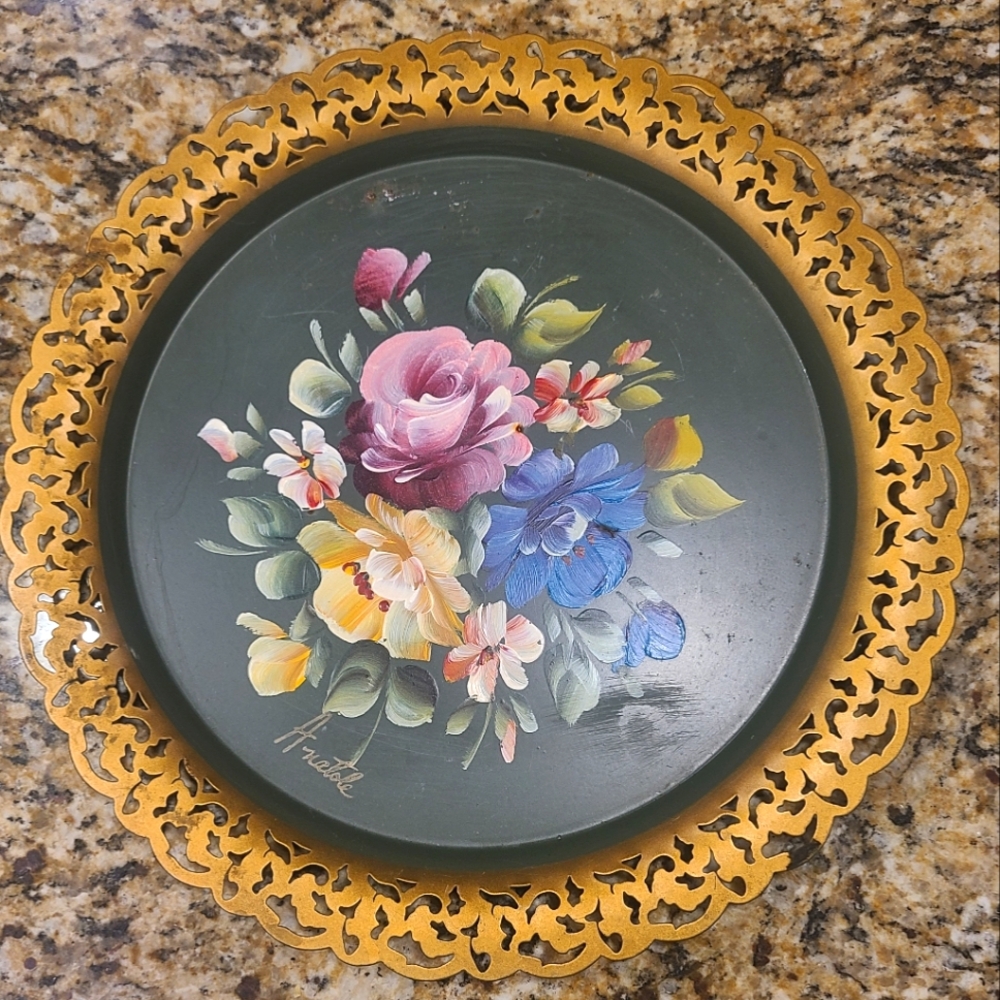 Elegant Vintage Floral Serving Tray Nashco N.Y. Round Tole Metal hand painted